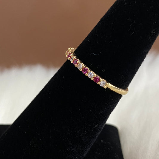 18K Yellow Gold Circles Churumbela Ring With Fucshia/White Zircons / 1.4gr / Size 6