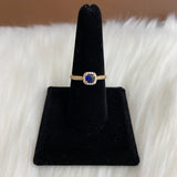 18K Yellow Gold Lone Halo Ring With Blue/White Zircons / 2.4gr / Size 7.5