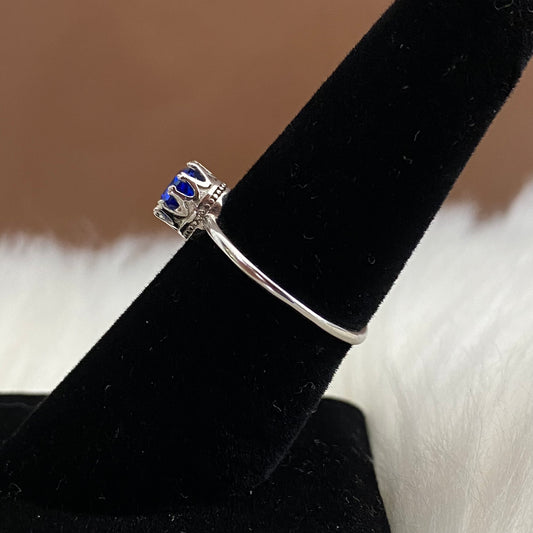 18K White Gold Lone Crown Ring With Blue Zircon / 2gr / Size 7