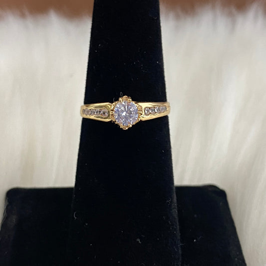18K Yellow Gold Luxury Ring With Zircons / 2.5gr / Size 5.5