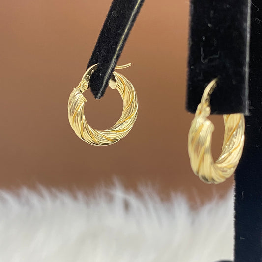 18K Yellow Gold Luxury Hoop Earrings / 2.8gr