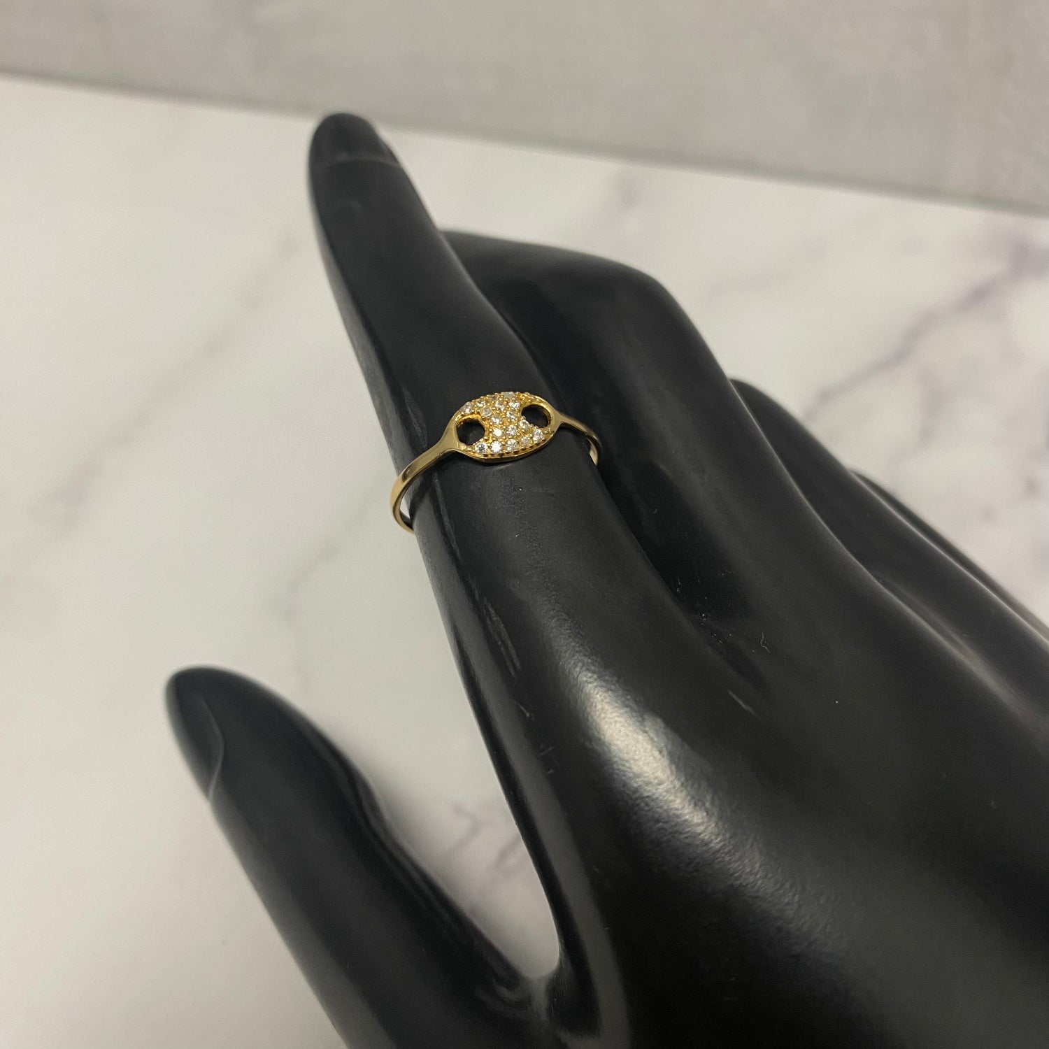 18K Yellow Gold Gc Ring With Zircons / 1.1gr / Size 7 3/4