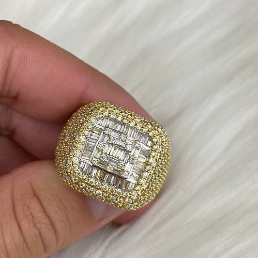 10K Yellow Gold Diamond Luxury Ring Ct Dia / 14.5gr / Size 10