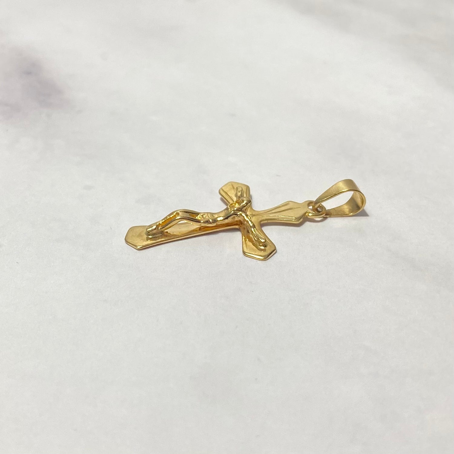 18K Yellow Gold Crucifix Pendant / 2.68gr / 1.5in