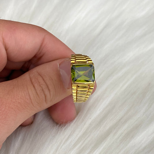 14K Yellow Gold Fashion Ring With Green Zircon / 6.2gr / Size 12.5