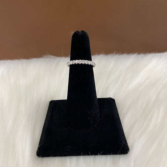 14K White Gold Diamond Luxury Ring Ct Dia / 3.3gr / Size 4