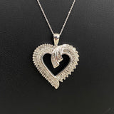 10K White Gold Diamond Heart Pendant Ct Dia / 5.2gr