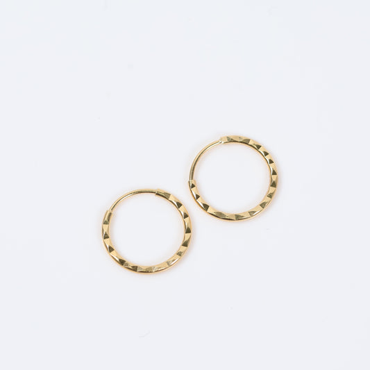18K Yellow Gold Striped Hoop Earrings / 0.62gr / 0.5in