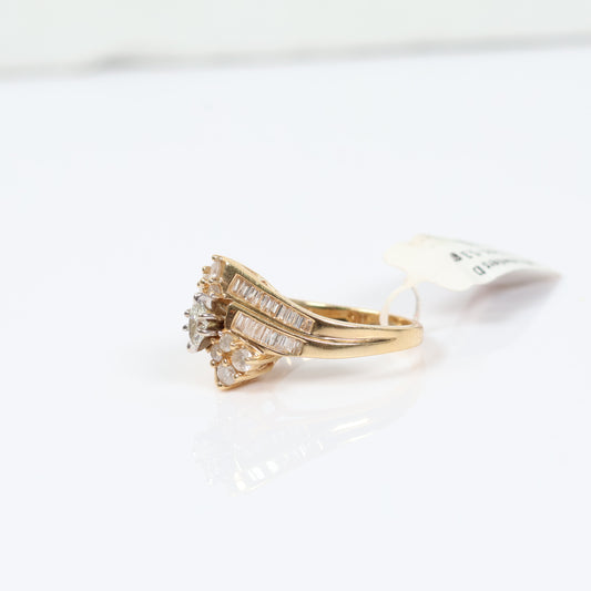 14K Yellow Gold Luxury Engagement Ring With Zircons / 5.3gr / Size 6.5