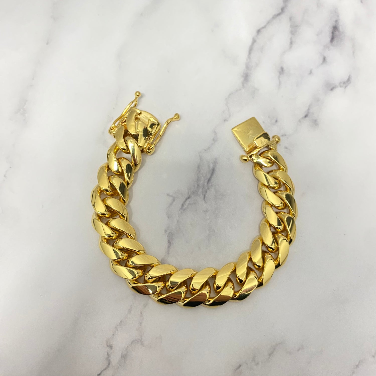 10K Yellow Gold Cuban Links Bracelet / 116.23gr / 15.3mm / 7 1/4in