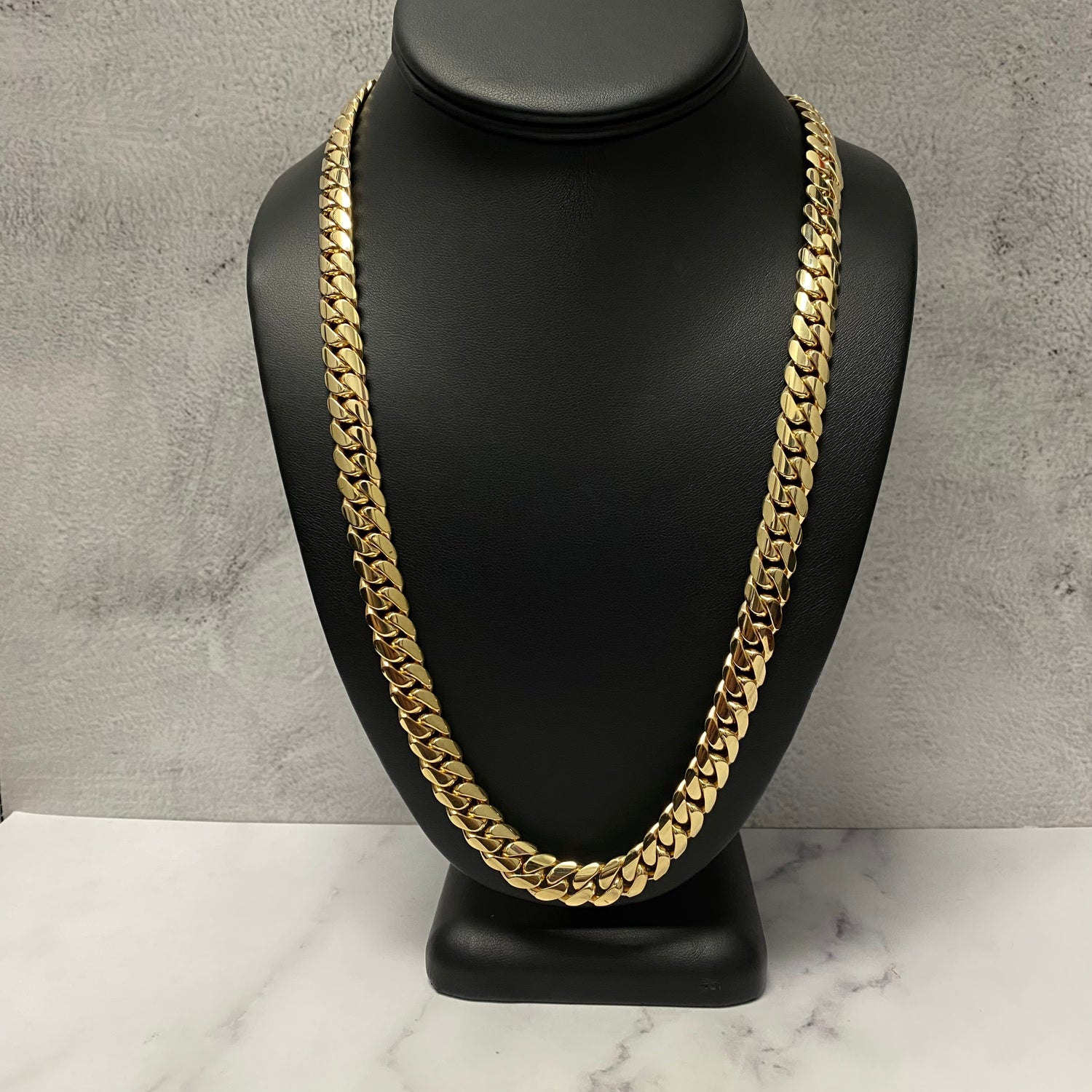 10K Yellow Gold Cuban Links / 155.7gr / 10mm / 24in