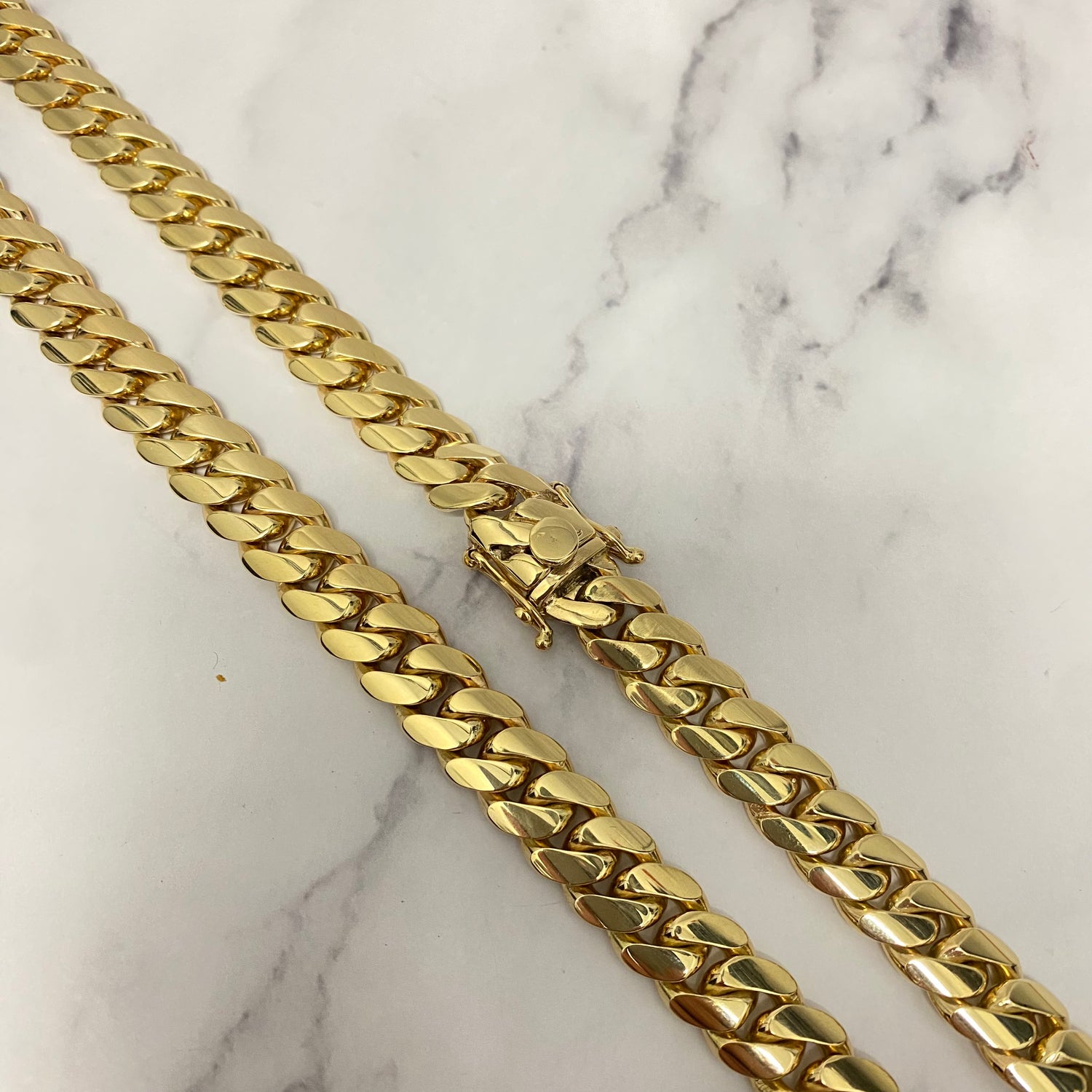 10K Yellow Gold Cuban Links / 198.1gr / 11.4mm / 24in
