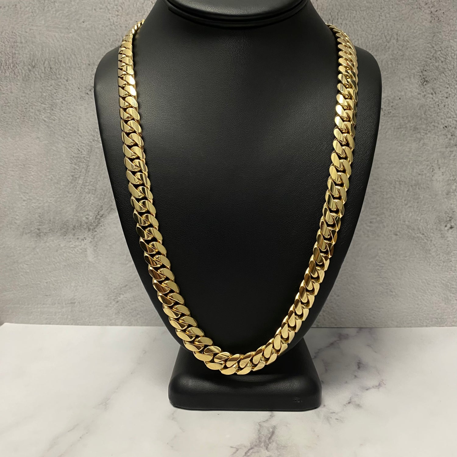10K Yellow Gold Cuban Links / 198.1gr / 11.4mm / 24in
