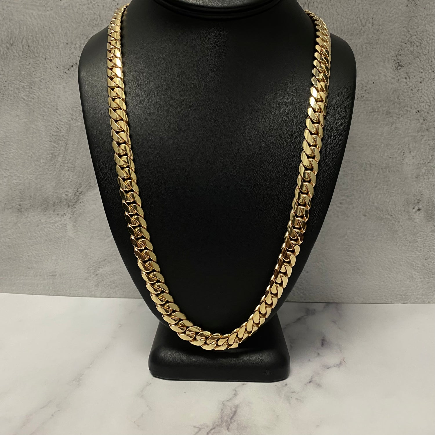 10K Yellow Gold Cuban Links / 187.7gr / 10.8mm / 24.5in