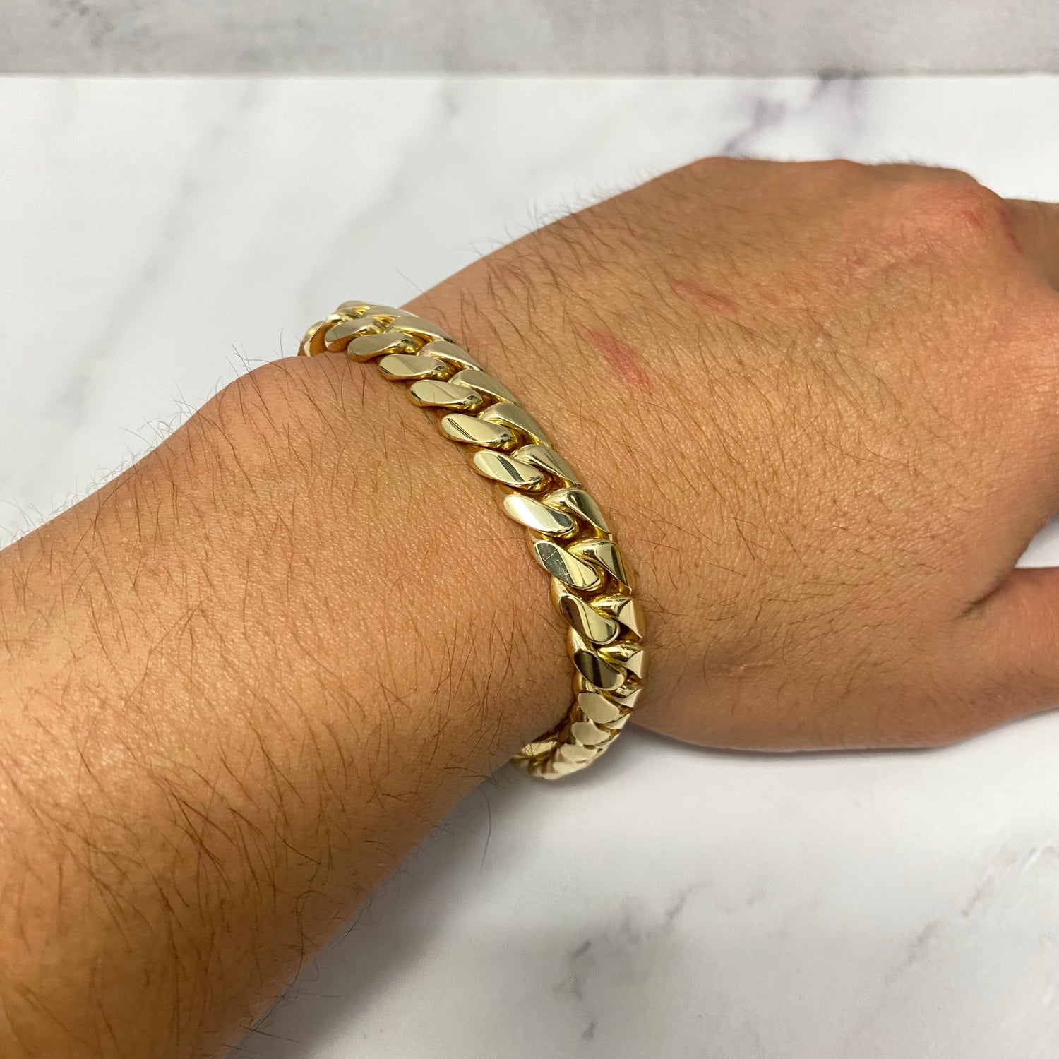 10K Yellow Gold Cuban Links Bracelet / 89gr / 12.5mm / 8in