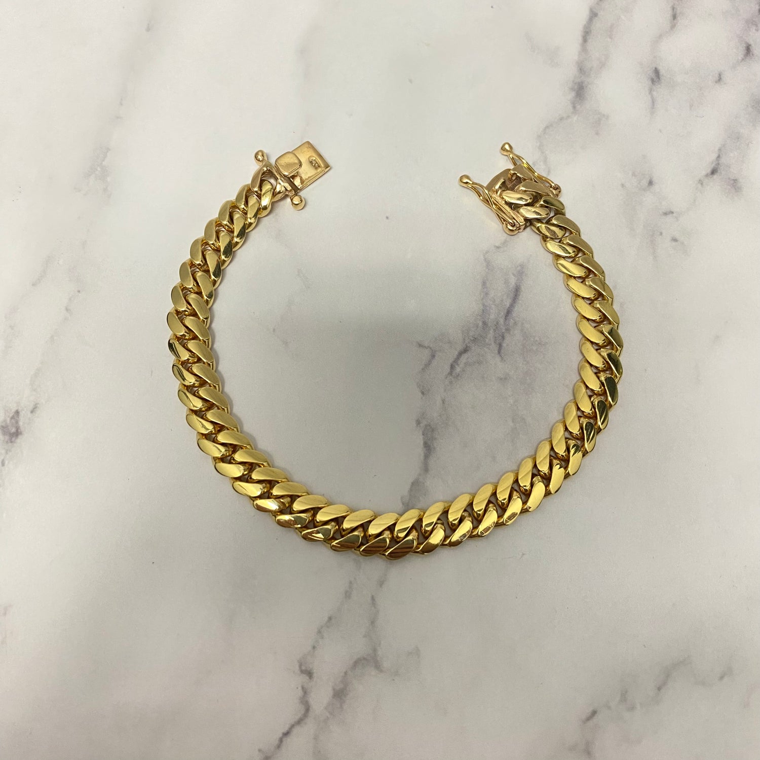 10K Yellow Gold Cuban Links Bracelet / 39.9gr / 8.4mm / 8in