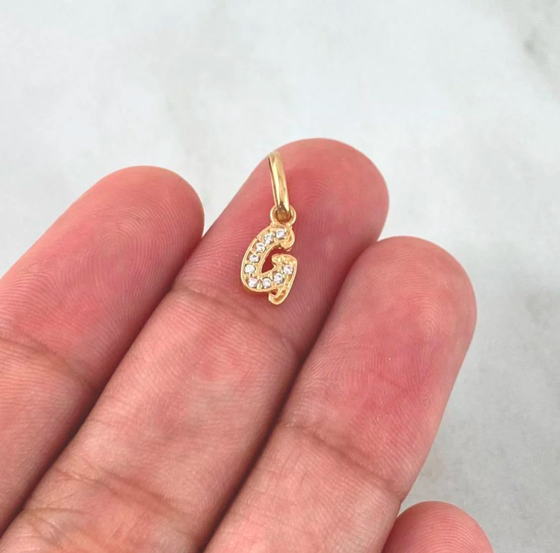 18K Yellow Gold Letter G Italics Pendant With Zircons / 0.48gr / 0.5in