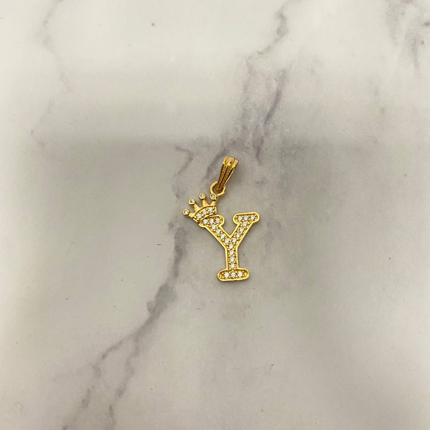 18K Yellow Gold Letter Y With Crown Pendant With Zircons / 1.28gr / 1in