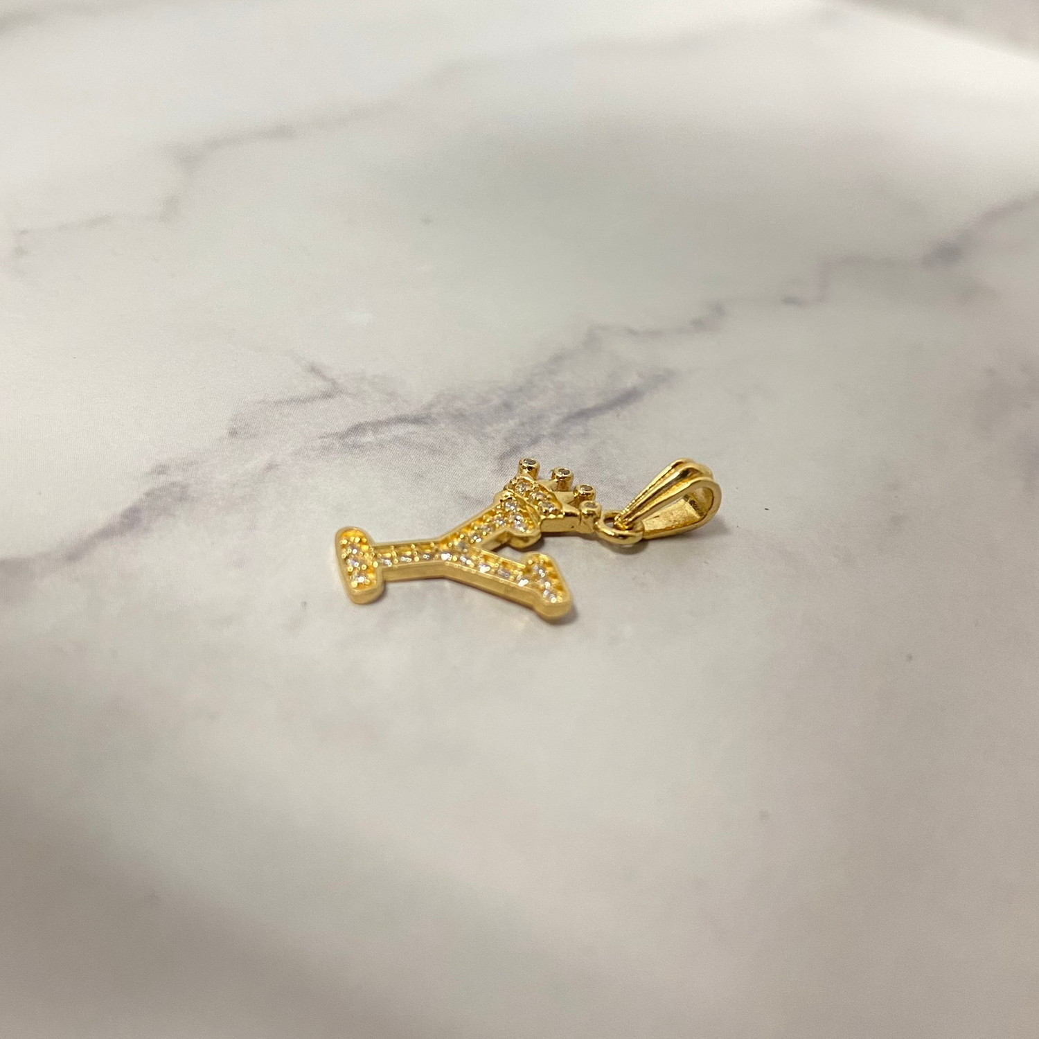 18K Yellow Gold Letter Y With Crown Pendant With Zircons / 1.28gr / 1in