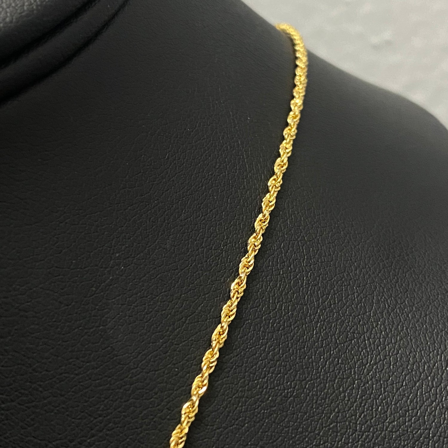 18K Yellow Gold Letter M With Crown Jewelry Set With Zircons / 3.1gr / 1.5mm / 24in