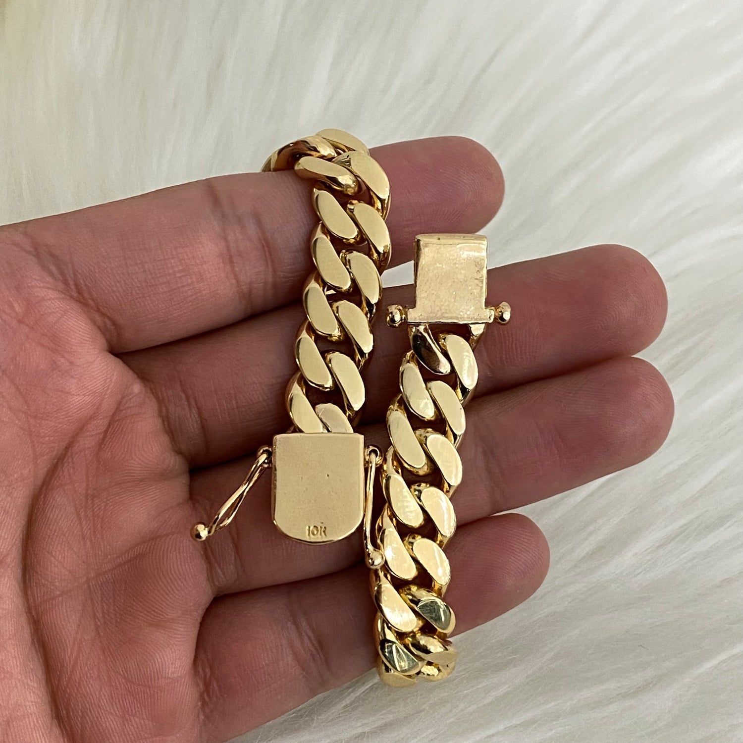 10K Yellow Gold Cuban Links Bracelet / 75.1gr / 11.3mm / 8.5in