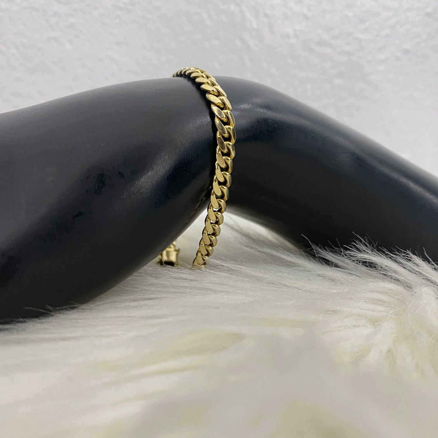 10K Yellow Gold Bracelet Micro Cuban / 10.1gr / 4.9mm / 5in