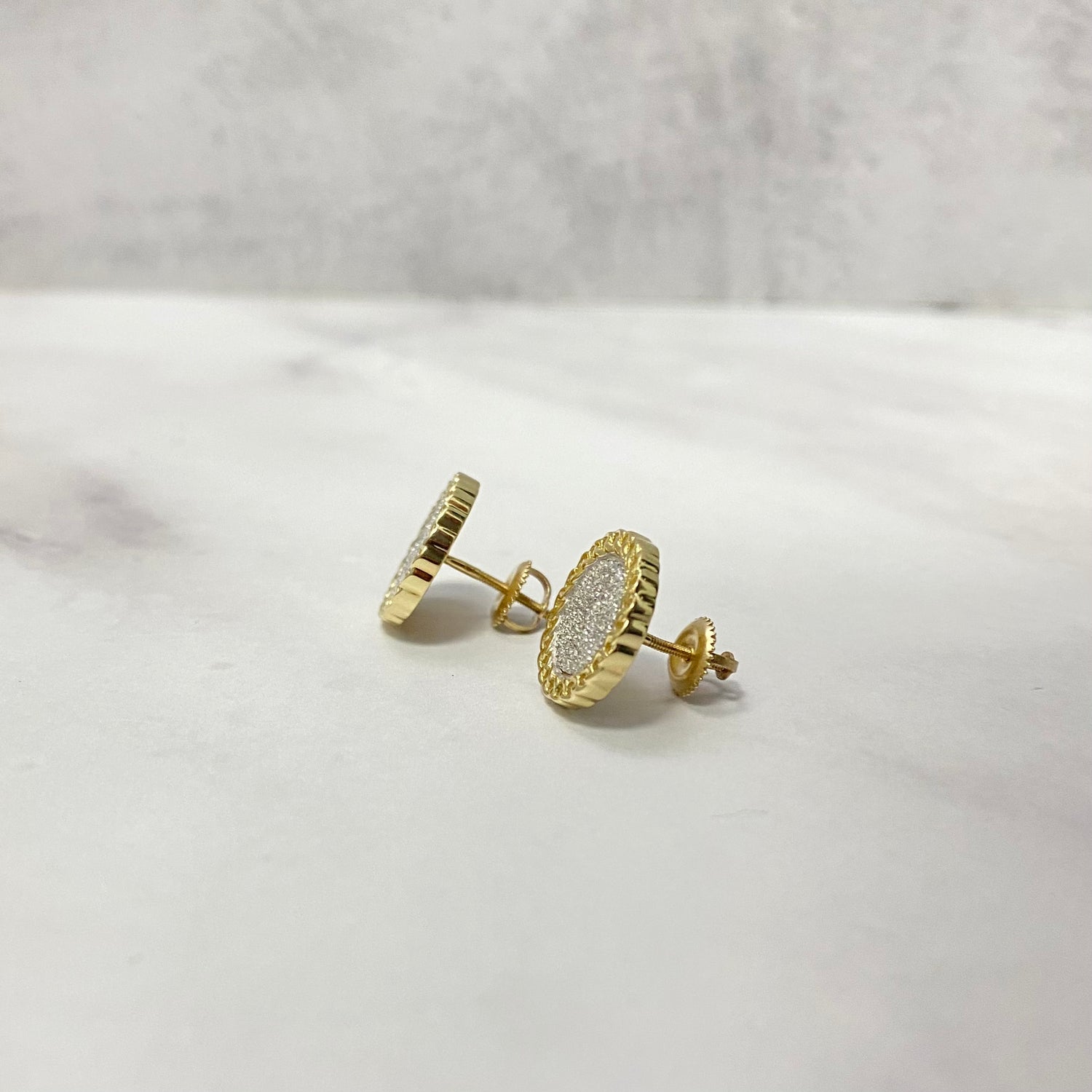 14K Yellow Gold Diamond Circle Luxury Stud Earrings 0.25Ct Dia / 3.81gr / 14mm