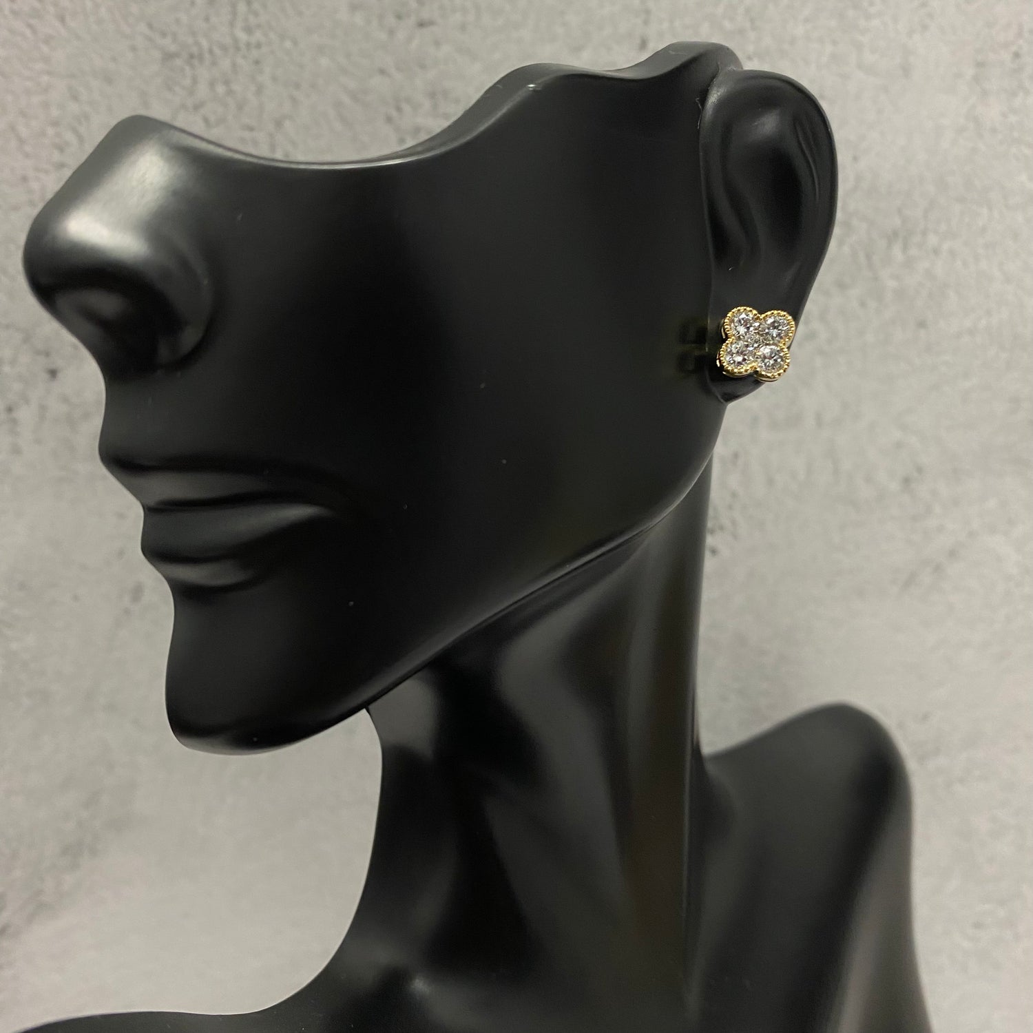 14K Yellow Gold Lab Diamond Clover Stud Earrings 1Ct Lab Dia Vs / 1.87gr / 7mm