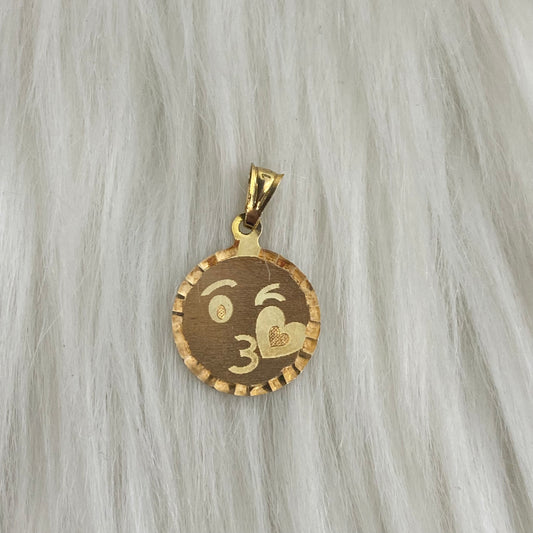 10K Yellow Gold Emogi Pendant / 0.2gr / 0.6in