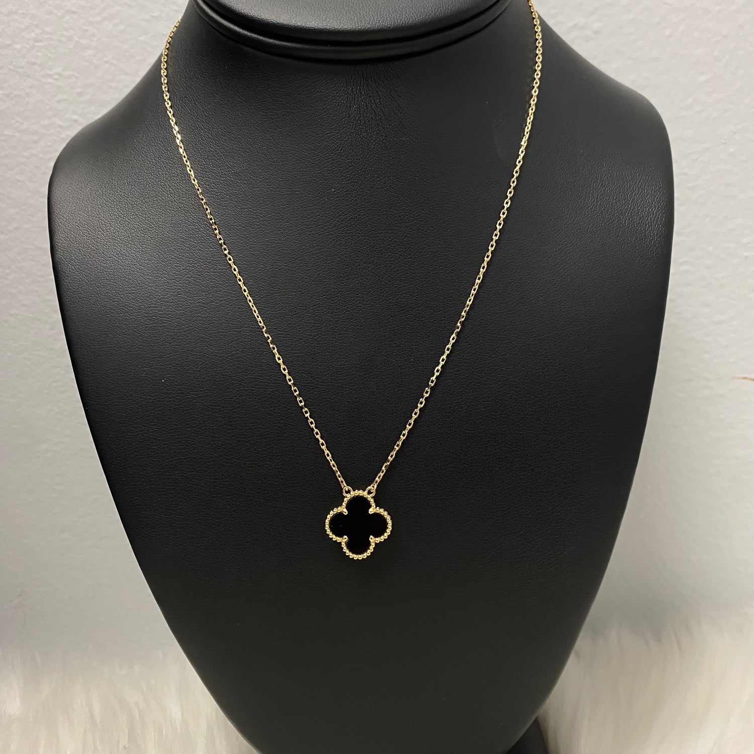 18K Yellow Gold Van Cleef Black Chain / 9.5gr / 1.6mm / 16in