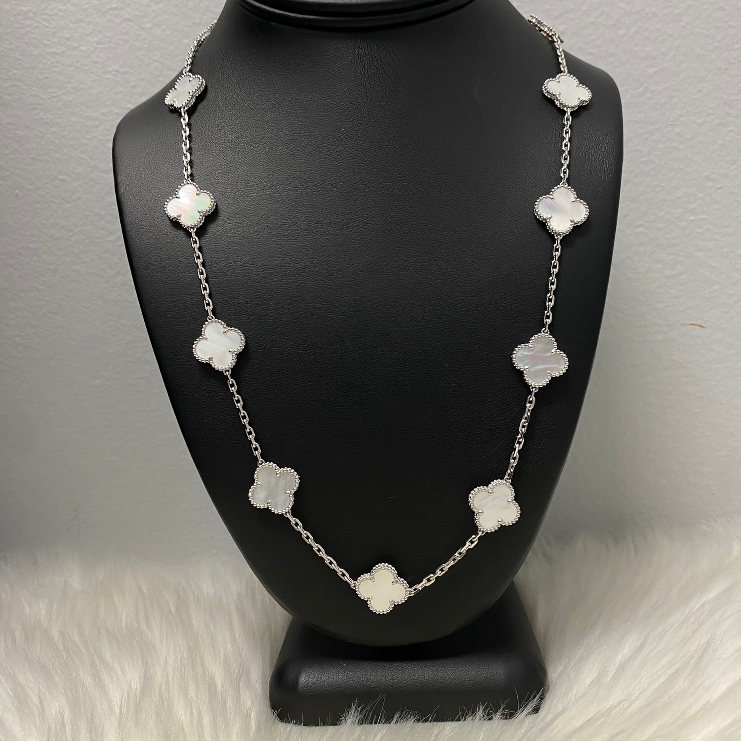 18K White Gold Van Cleef White Chain / 43.3gr / 2.2mm / 34in