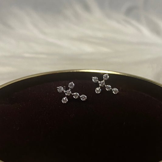 14K White Gold Cross Stud Earrings With Zircons / 0.46gr