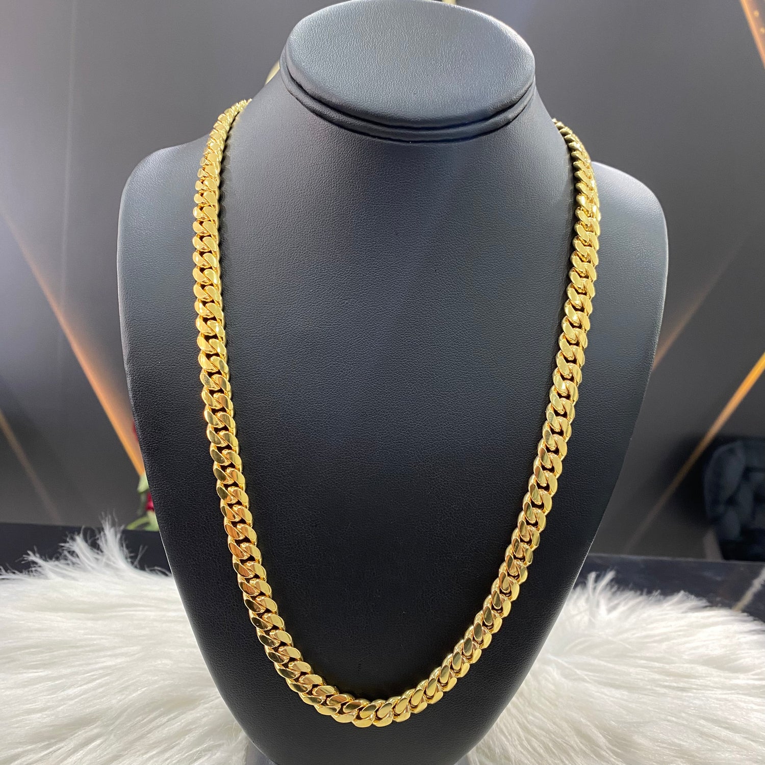 10K Yellow Gold Cuban Links / 117.4gr / 9mm / 20in
