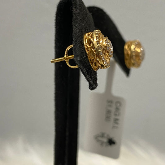 10K Yellow Gold Diamond Flower Stud Earrings Ct Dia / 3gr