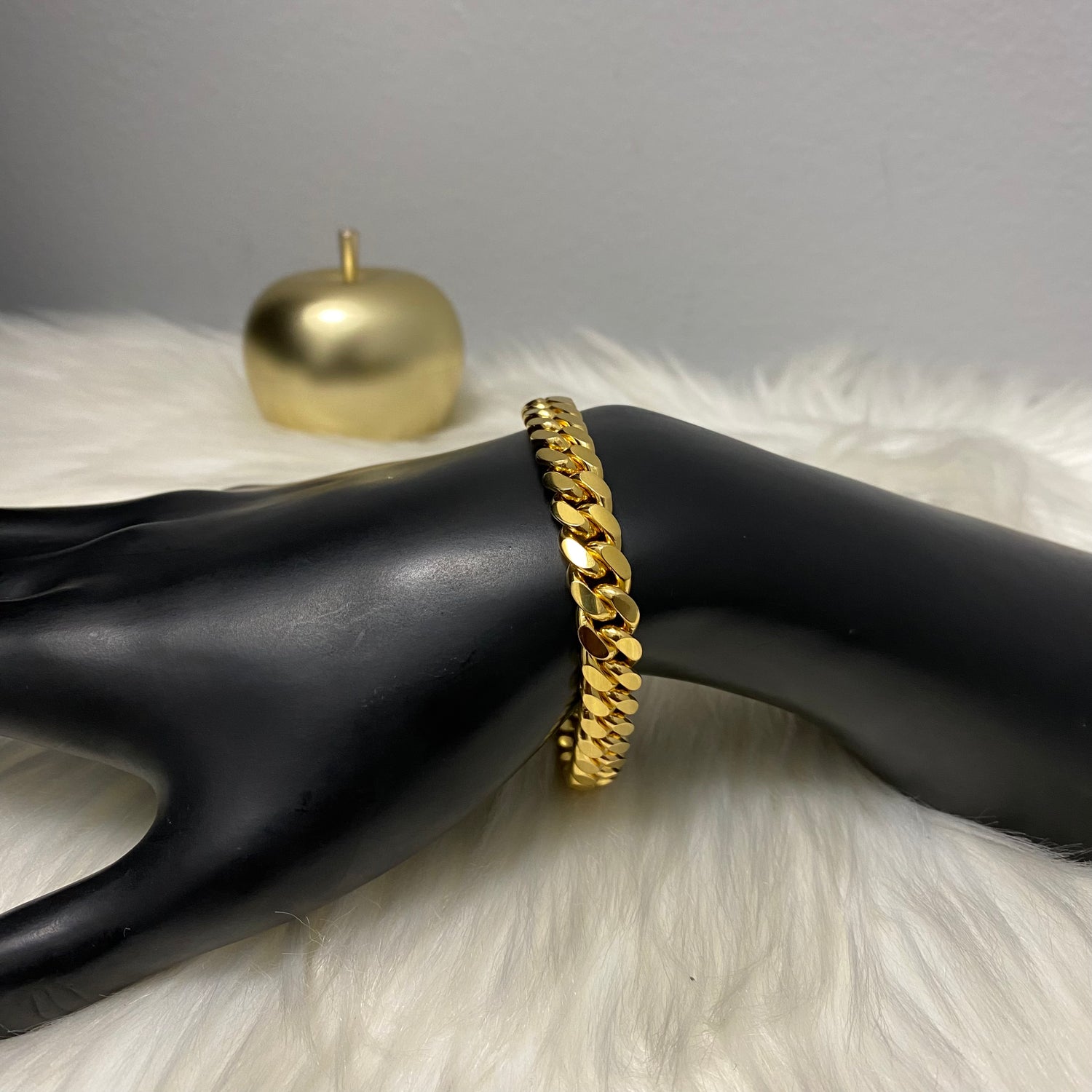 10K Yellow Gold Cuban Links Bracelet / 44.6gr / 8.5mm / 7.5in