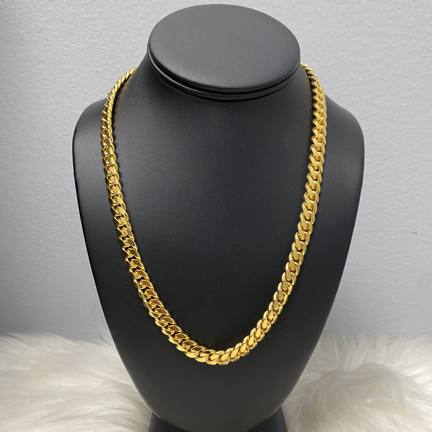 10K Yellow Gold Cuban Links / 114gr / 8.5mm / 20in