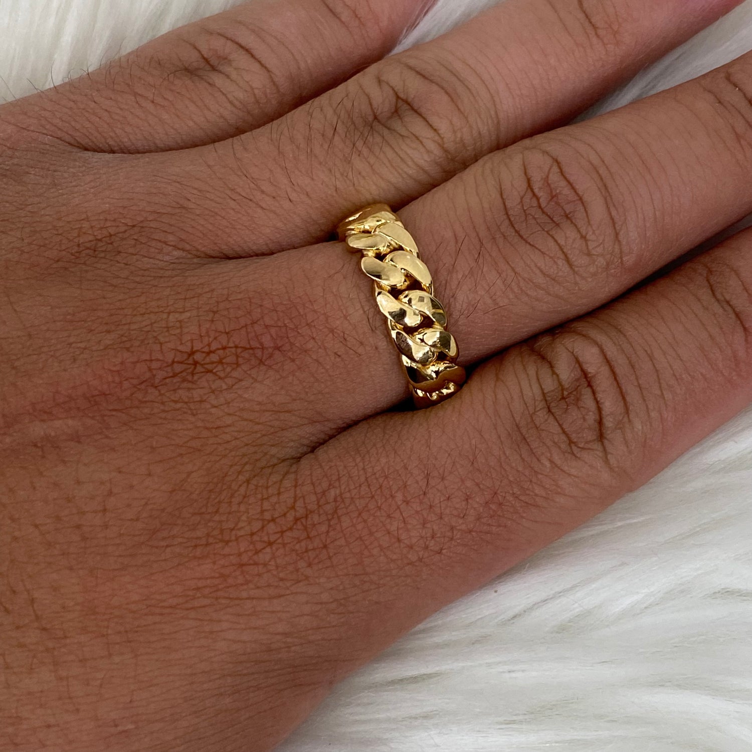 10K Yellow Gold Cuban Links Ring / 9.55gr / Size 10 / 6.8mm