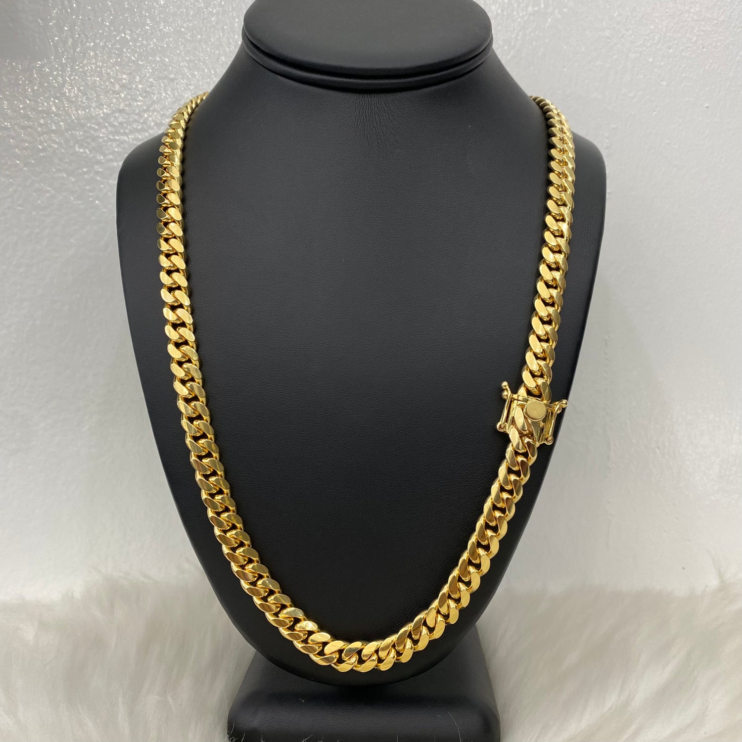 10K Yellow Gold Cuban Links / 135.3gr / 8.5mm / 25in