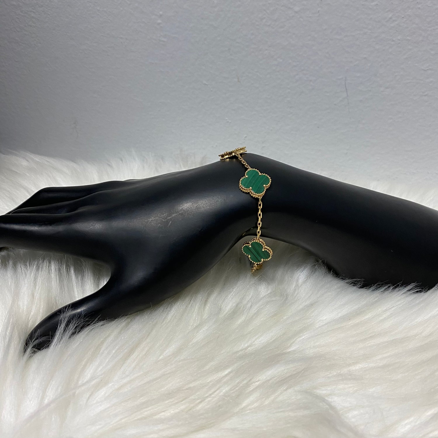 18K Yellow Gold Van Cleef Green Bracelet / 10gr / 2.2mm / 7.5in
