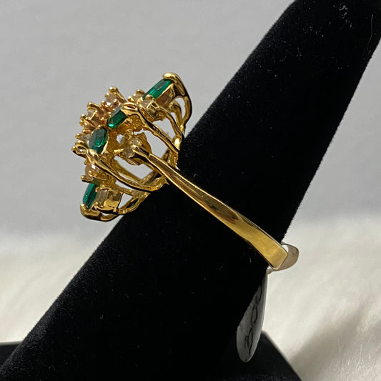 14K Yellow Gold Flower Ring With Sinthetic Zricons / 5gr / Size 8