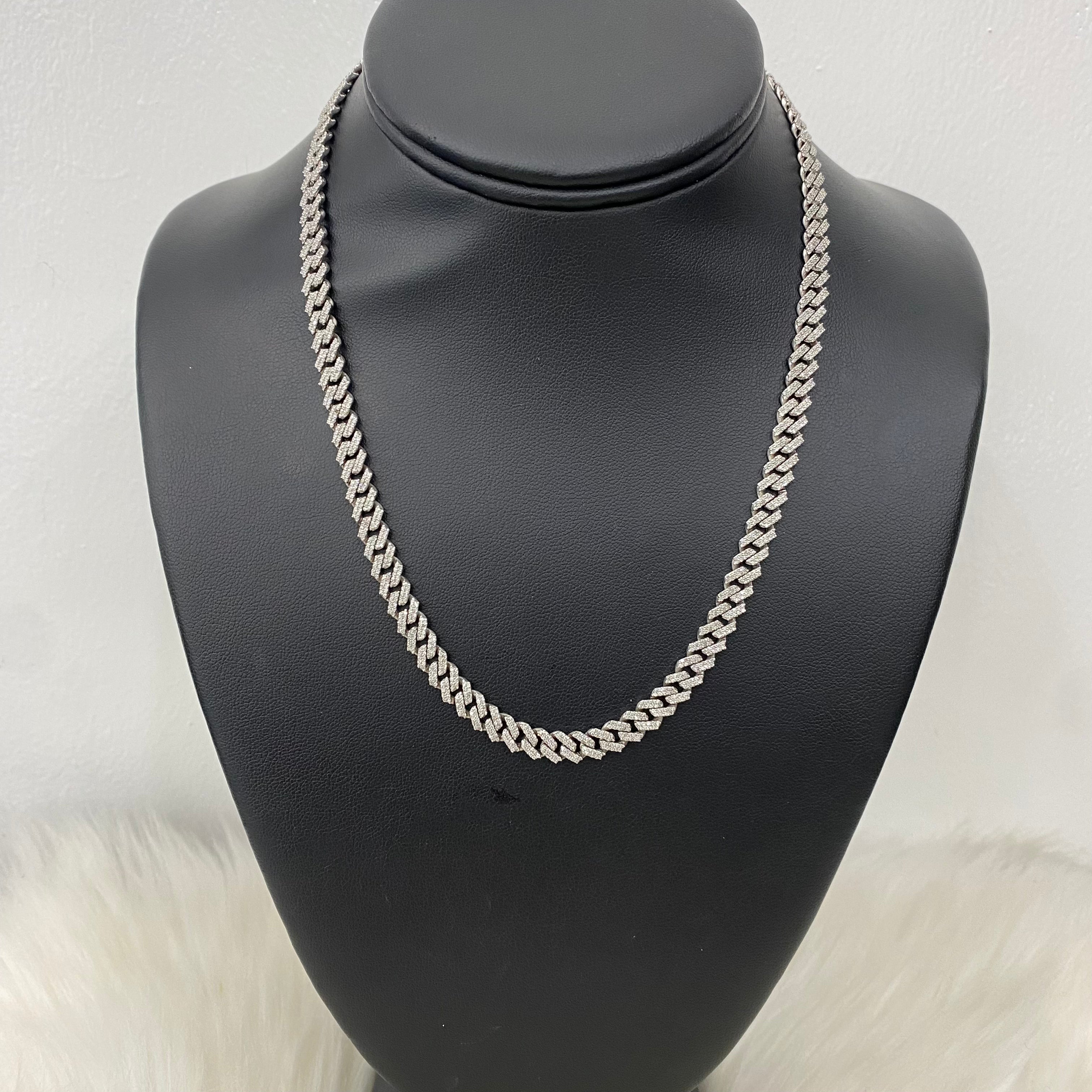 10K White Gold Bustdown Chain Ct Dia / 36gr / 6.5mm / 18in