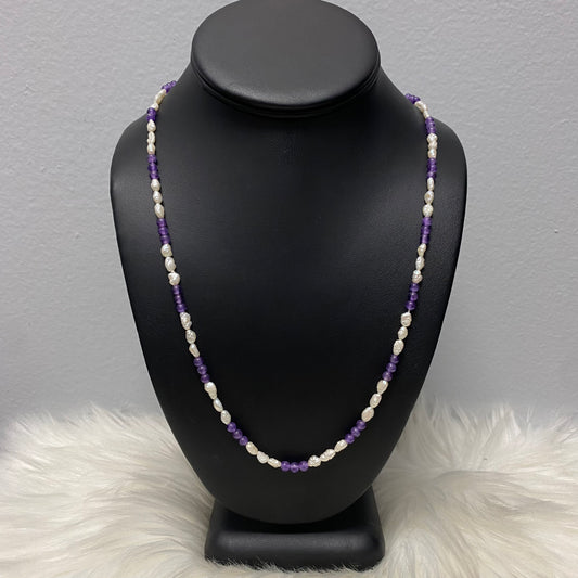 14K Yellow Gold White/Purple Pearls Chain / 11.6gr / 4.1mm / 24in