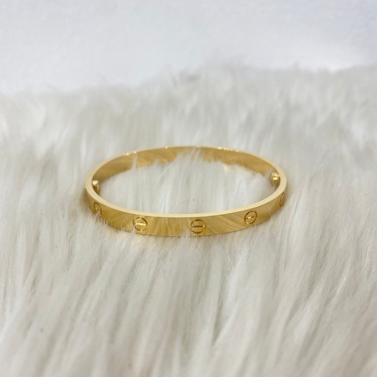 18K Yellow Gold Cartier Bracelet Size 20 / 36.2gr