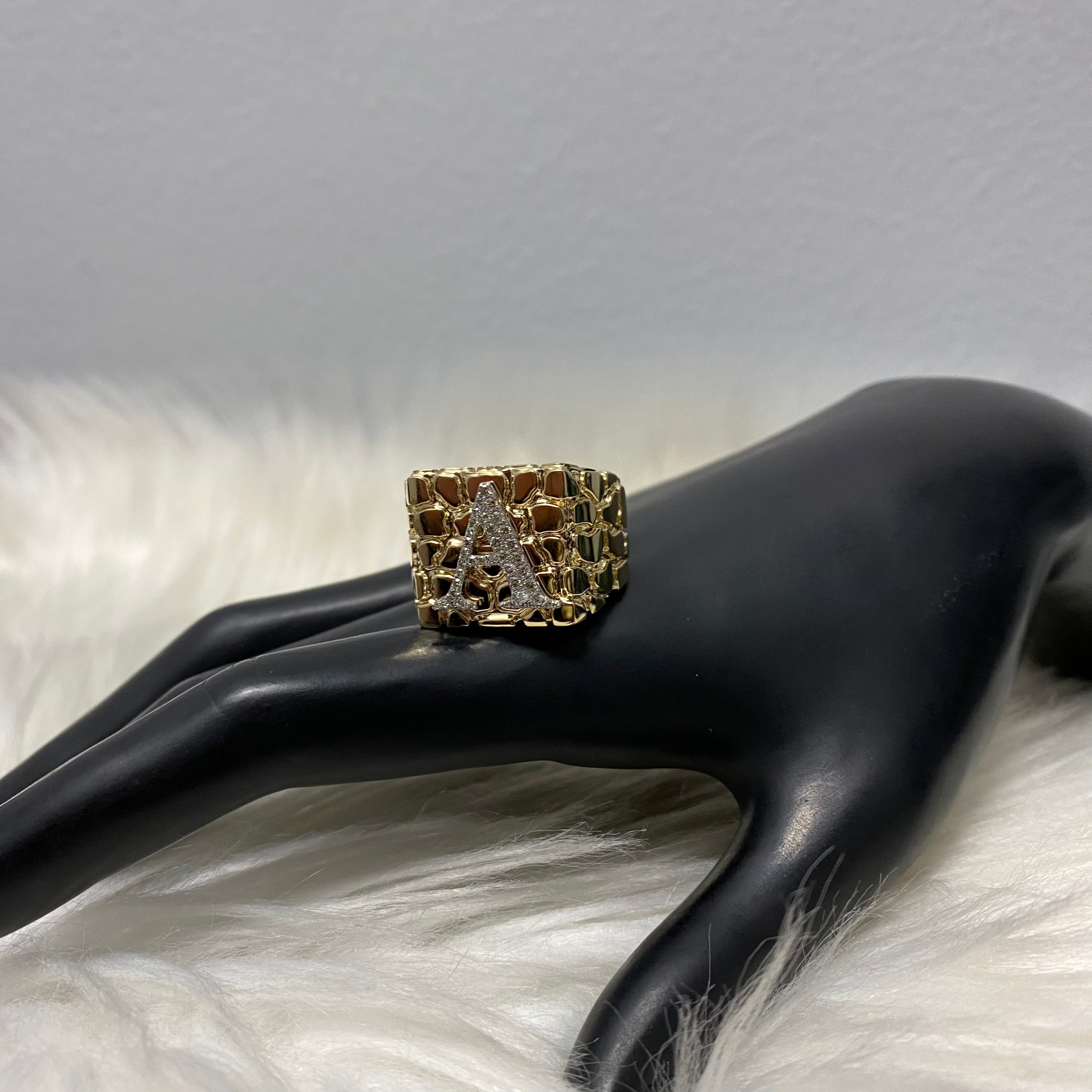 10kt real retailer gold nugget ring size 10.5