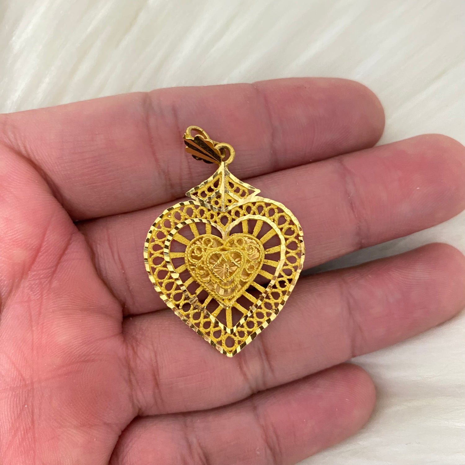 21K Yellow Gold Heart Of Allah Pendant / 4.7gr