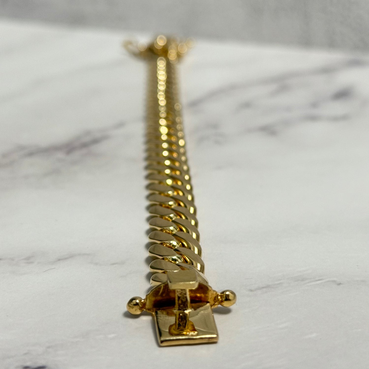 14K Yellow Gold Cuban Links Bracelet / 87.7gr / 11.3mm / 8 1/4in