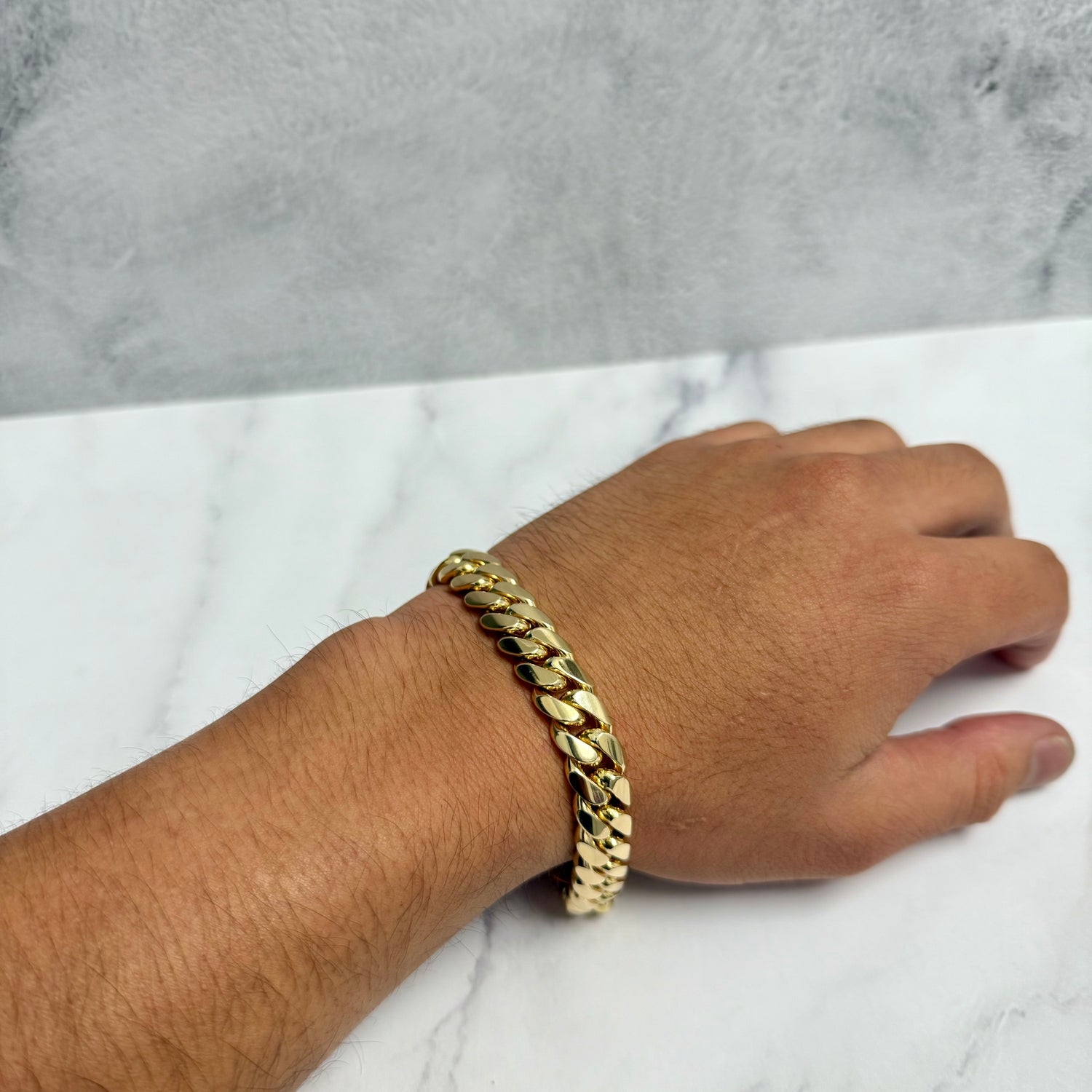 14K Yellow Gold Cuban Links Bracelet / 87.7gr / 11.3mm / 8 1/4in