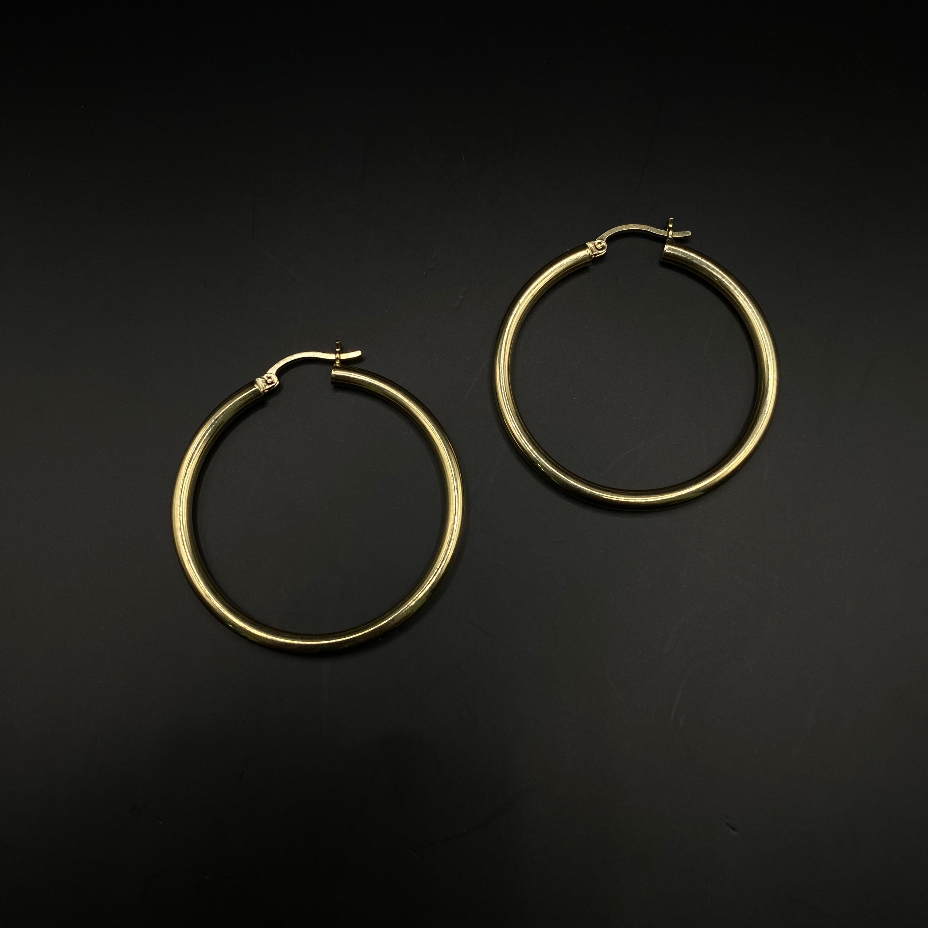 14K Yellow Gold Hoop Earrings / 3gr