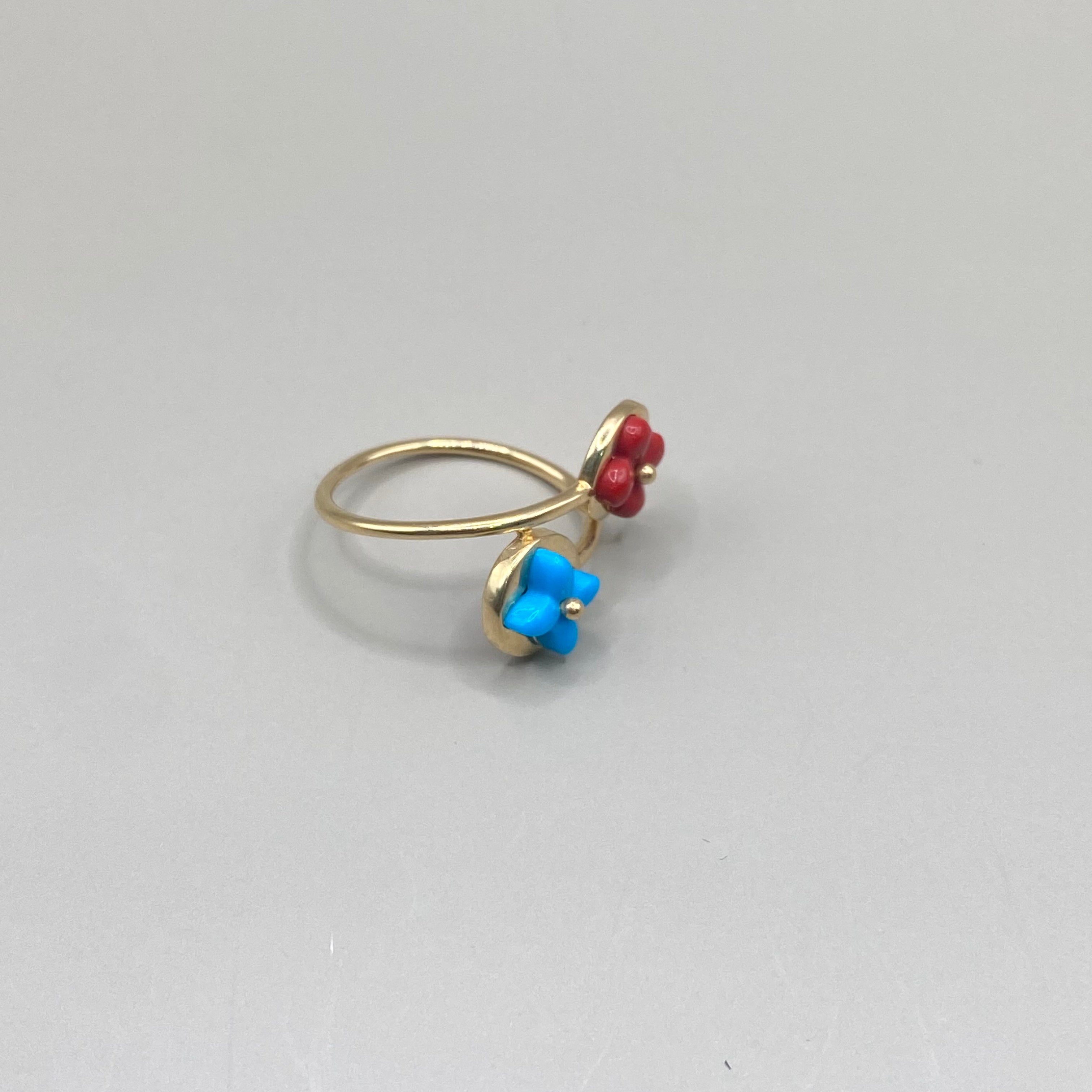 14K Yellow Gold Flower Red/Blue Ring / 2.4gr / Size 7.5