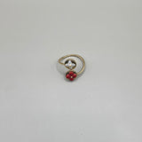 14K Yellow Gold Flower White/Red Ring / 2.2gr / Size 7.5